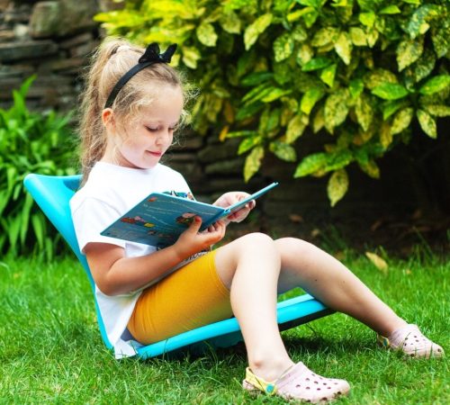EN Bob floor chair for classroom carpet time