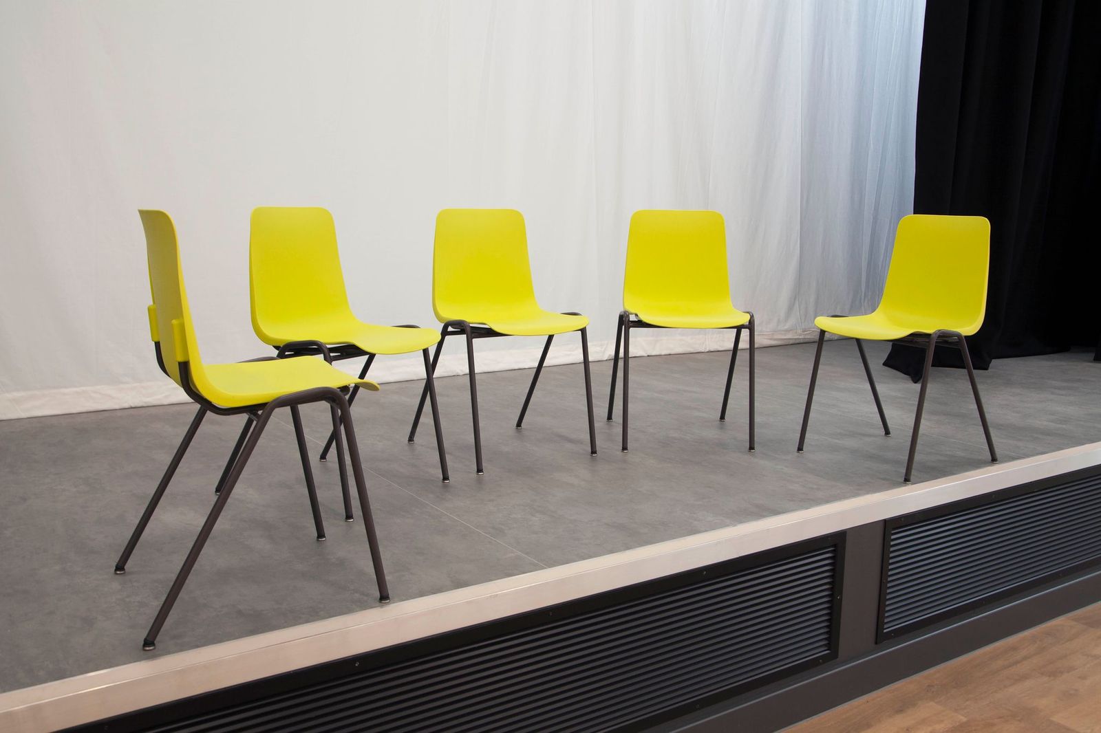 Reinspire MX70 Chair - Image 2