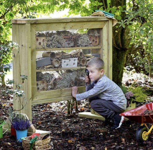 Outdoor Freestanding Mini Beast Hotel