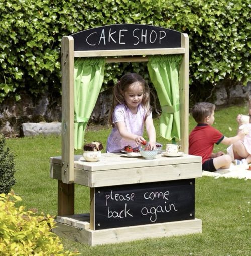 Outdoor Shop Theatre