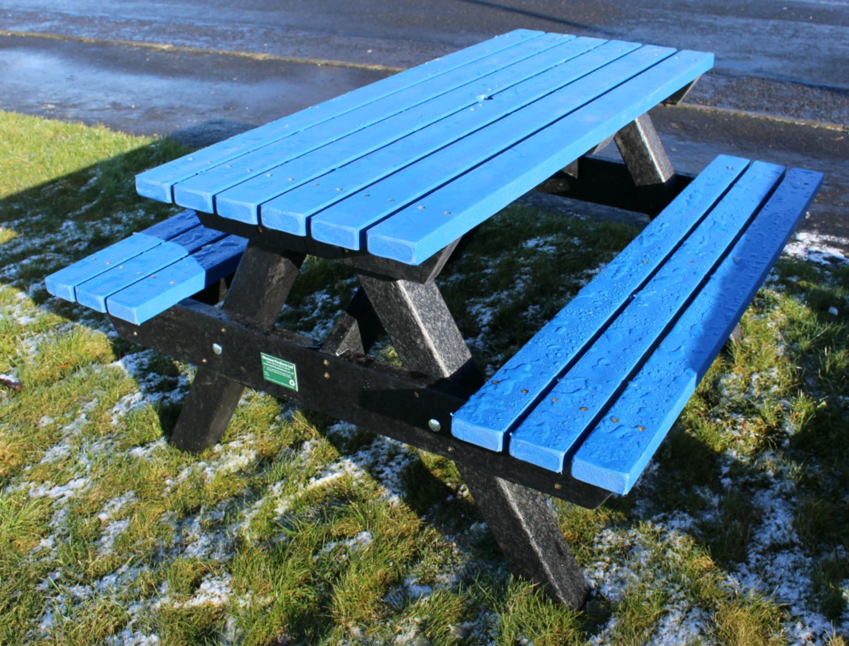 Marmax Sturdy Picnic Bench Extended Top - Image 5