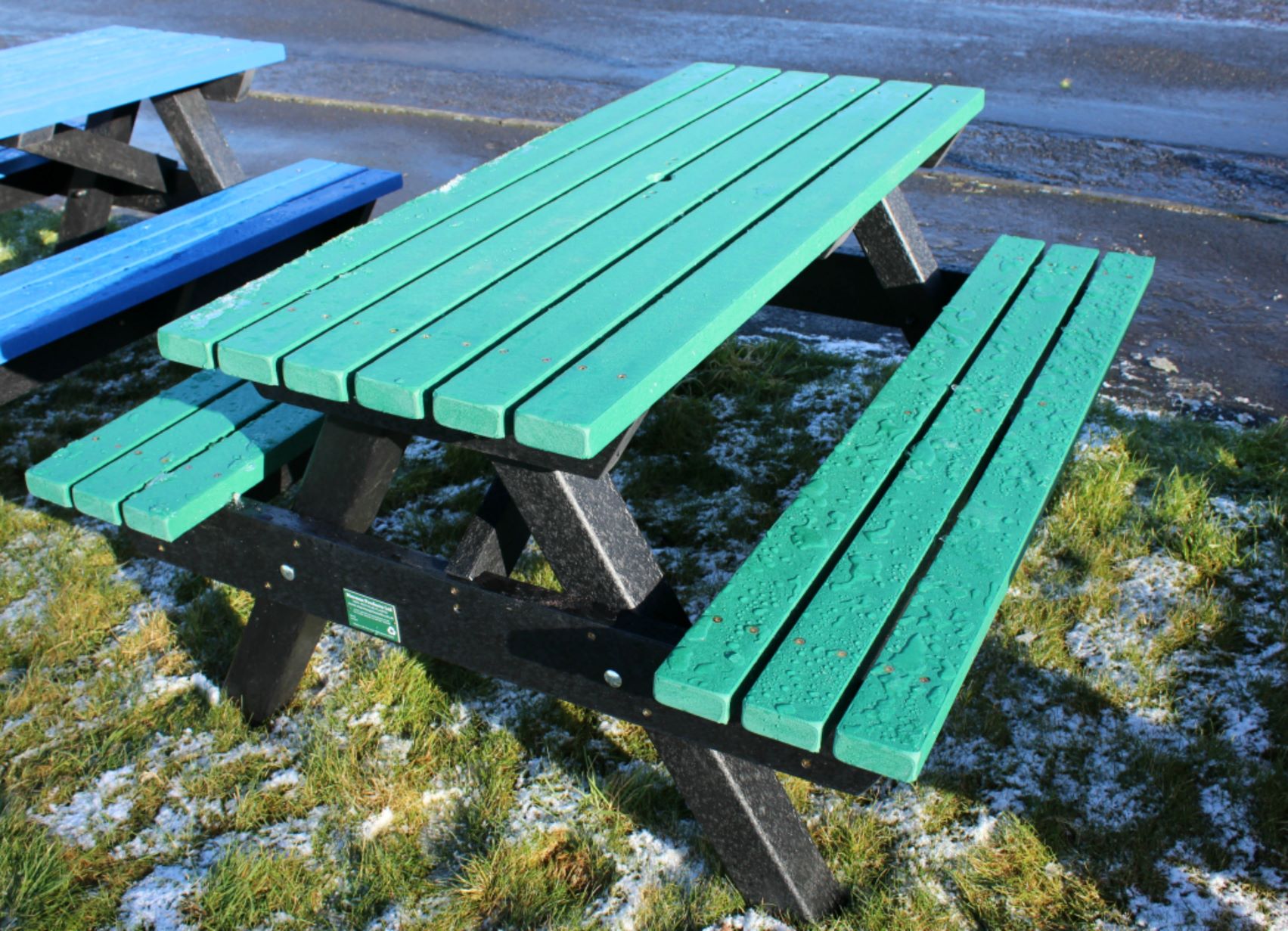 Marmax Sturdy Picnic Bench Extended Top - Image 7