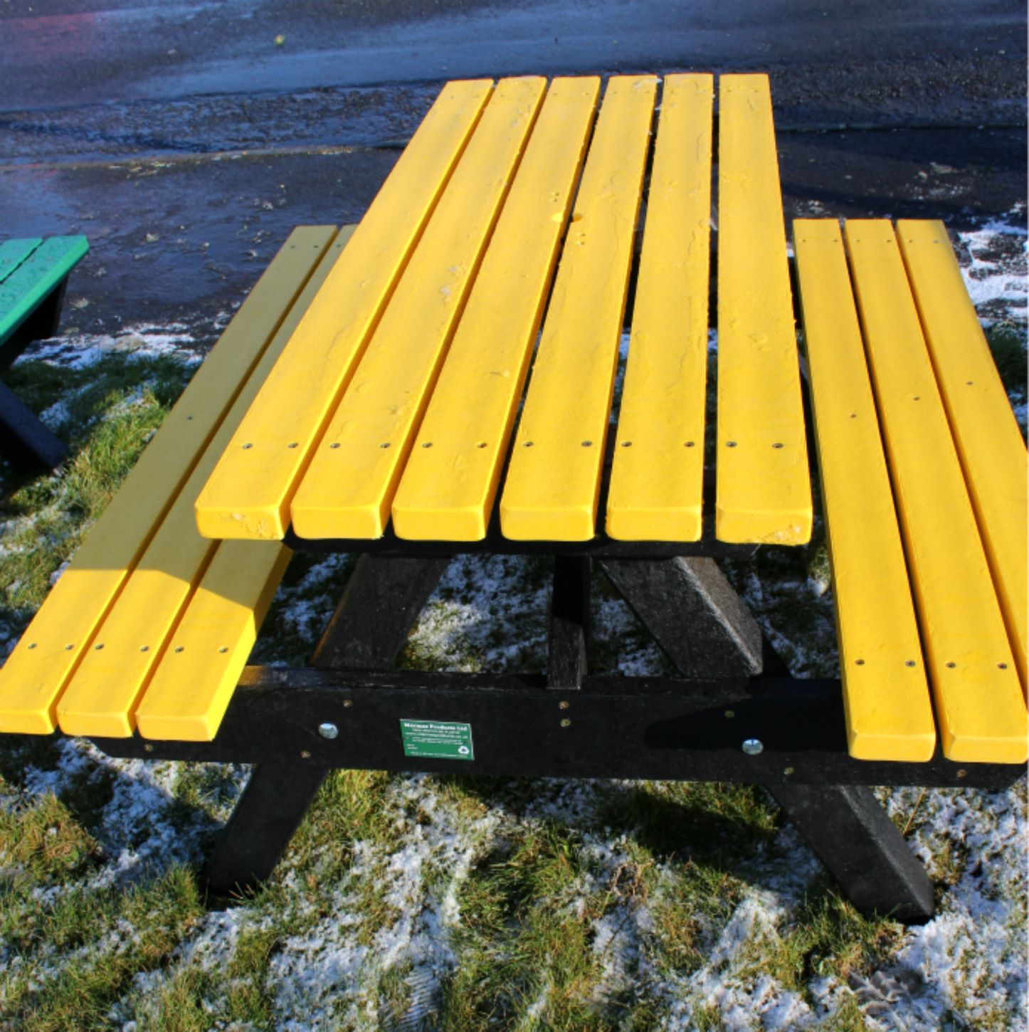 Marmax Sturdy Picnic Bench Extended Top - Image 10