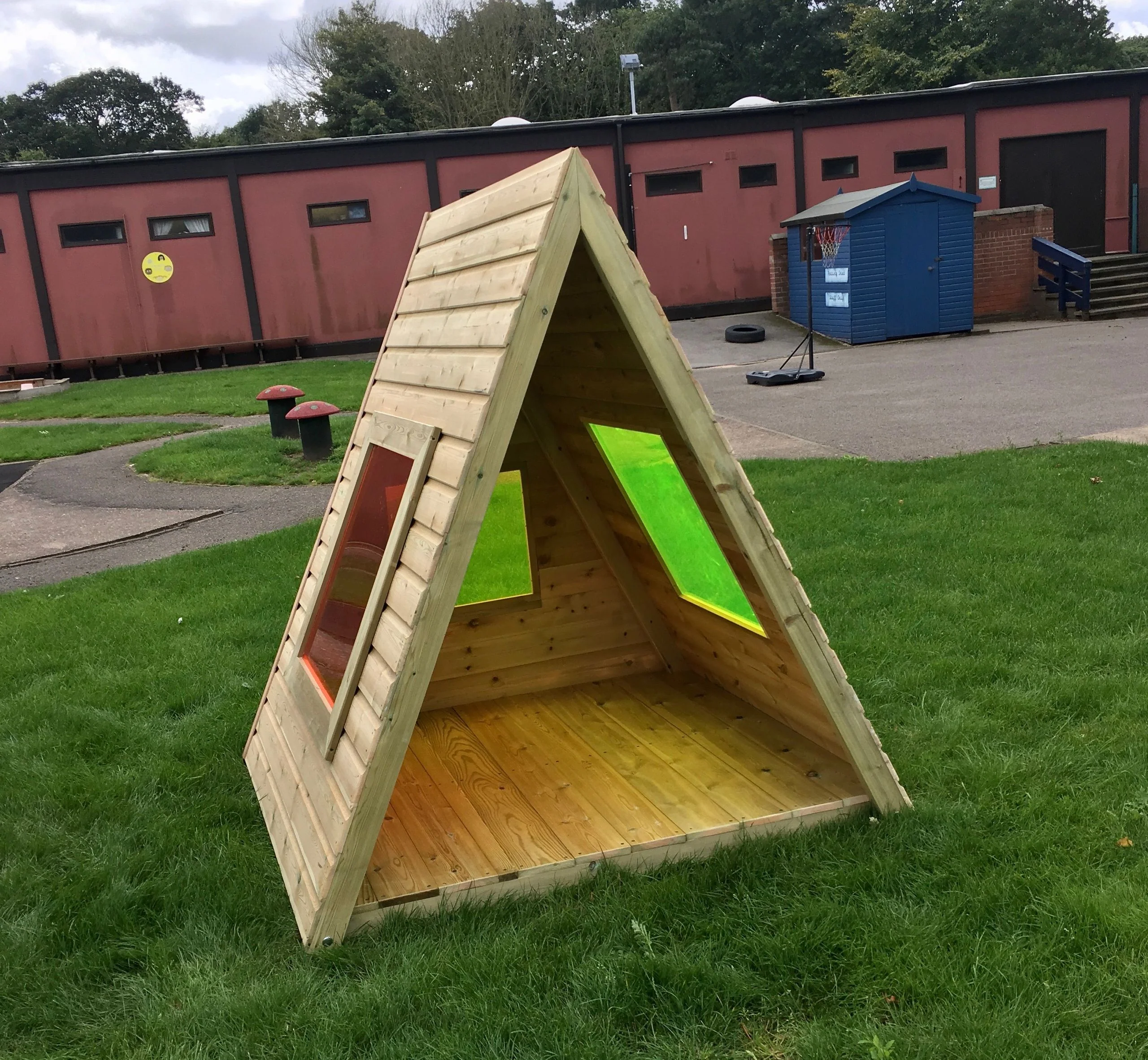 Outdoor Rainbow Den - Image 2