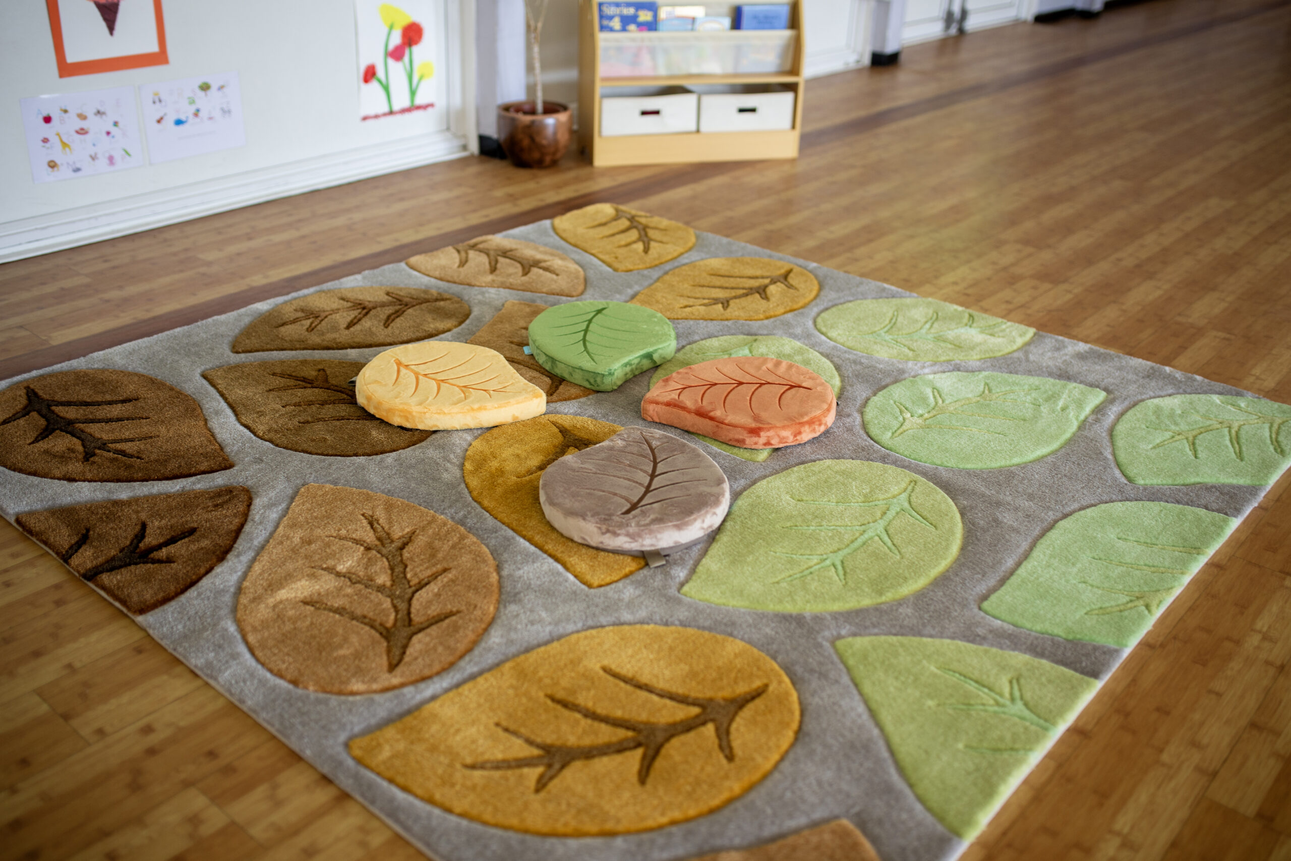 Seasonal Leaves Super Deluxe Carved Carpet - Image 15