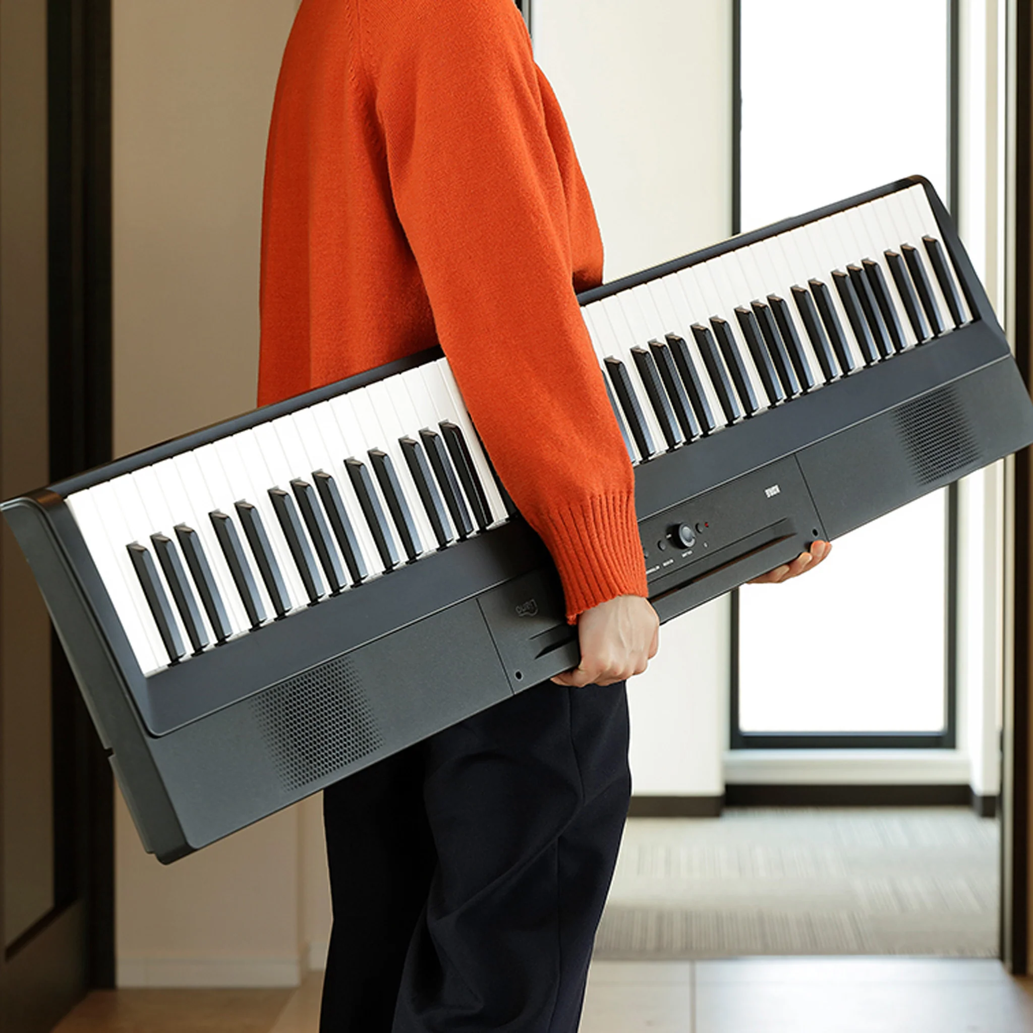 Korg L1 Liano portable digital piano - Image 5