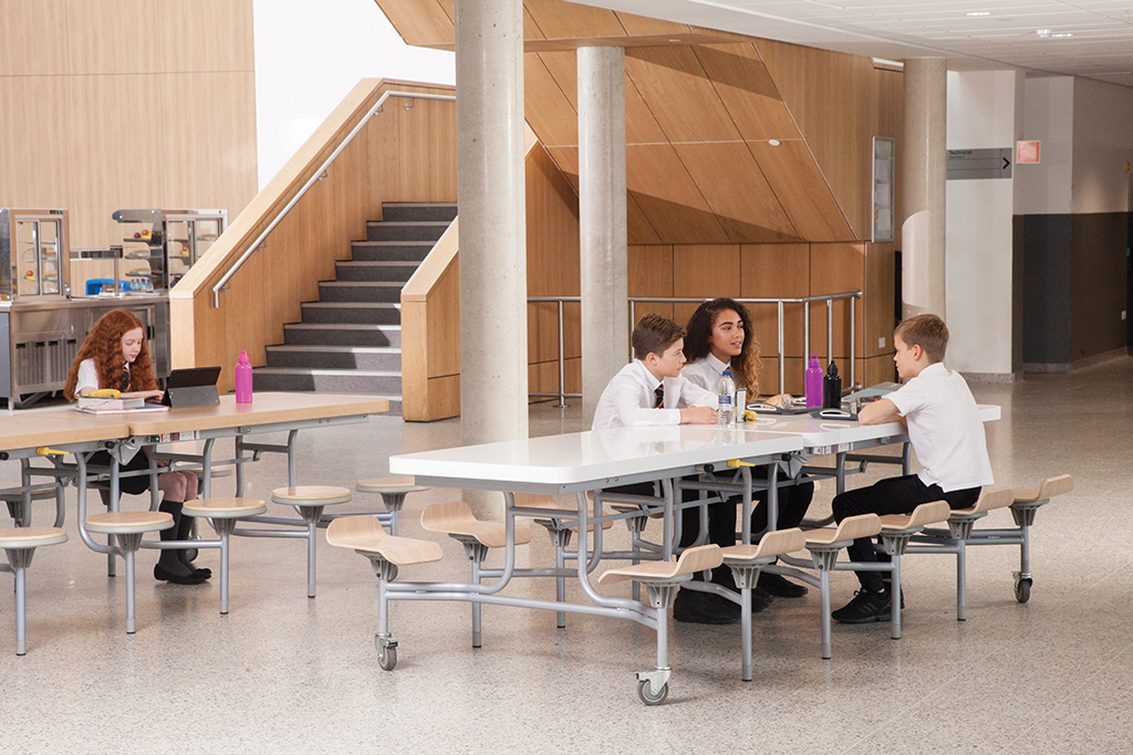 Spaceright 12 Seat Primo Mobile Folding Table - Image 12
