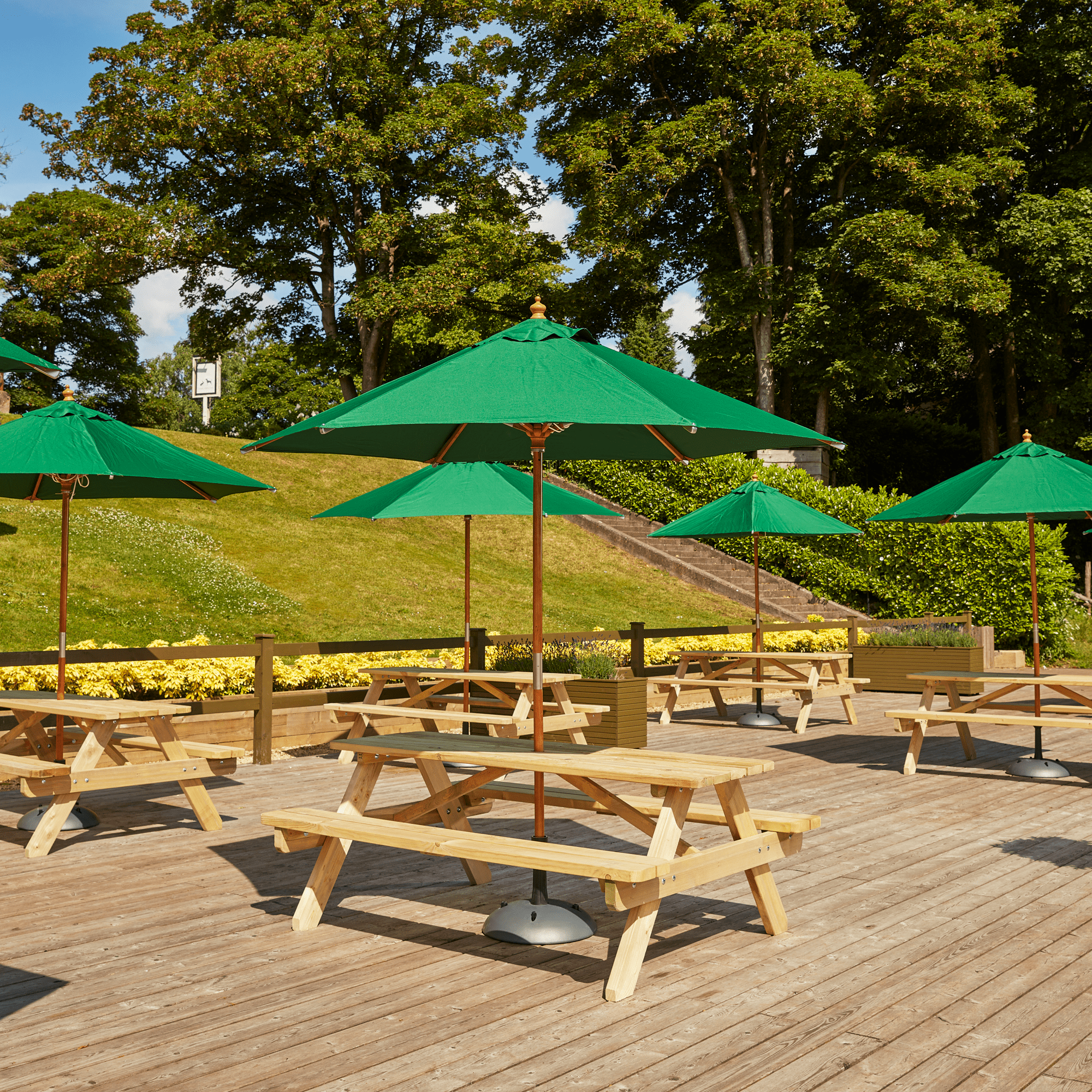 Hereford Picnic Table - Image 3