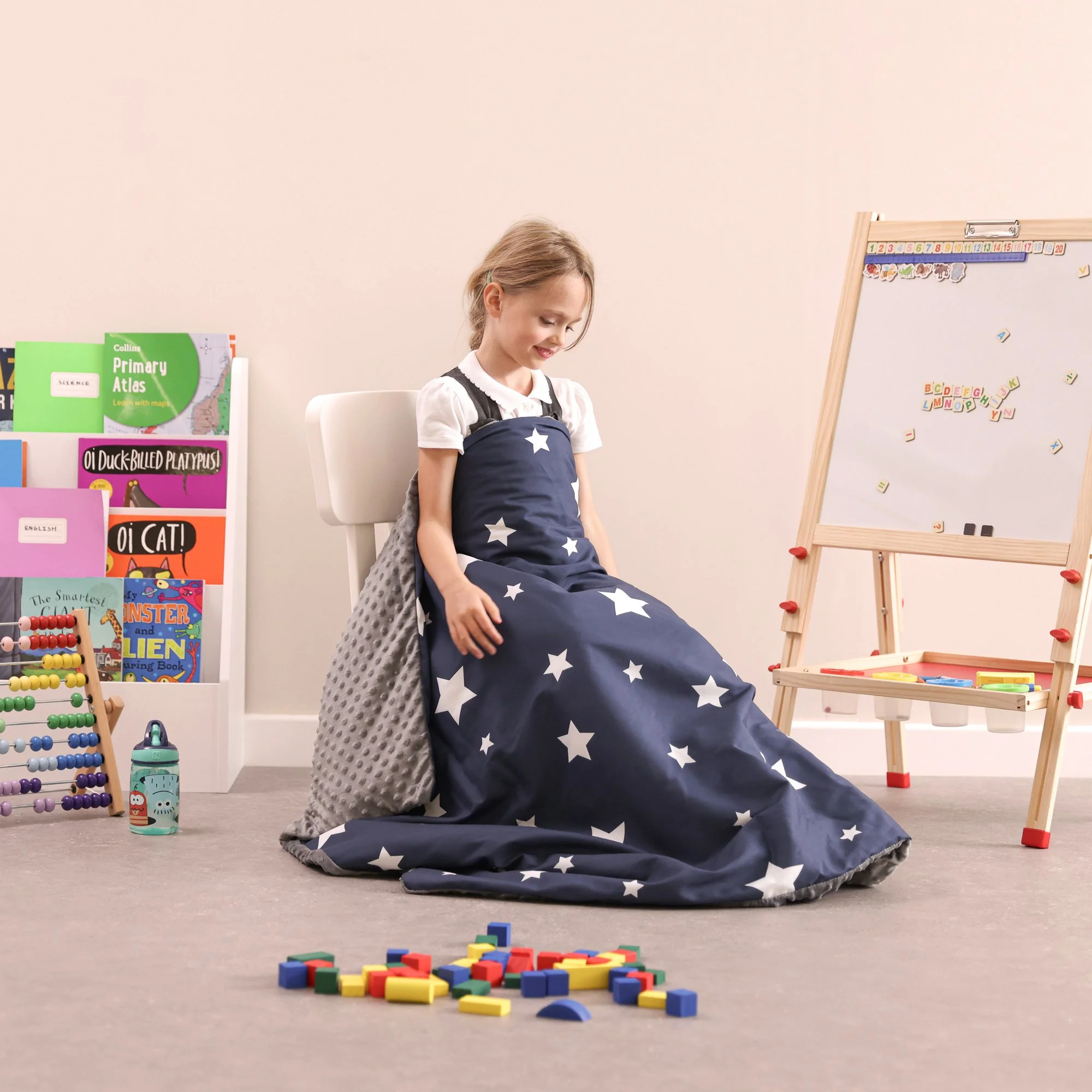 Star Print Weighted Blanket - Image 2