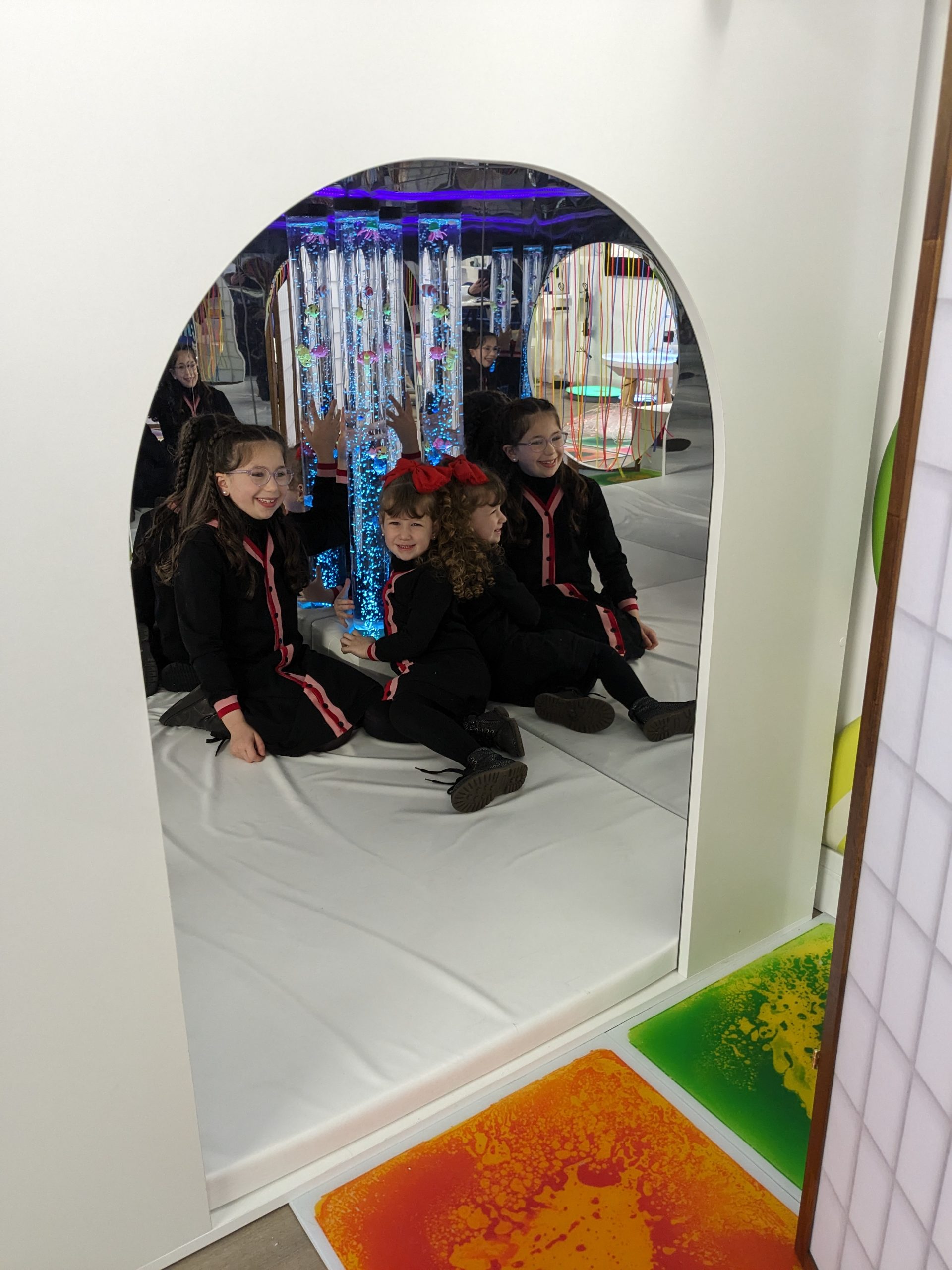 Large Wooden Padded Den for Bubble tube and Fibre Optics - Image 4