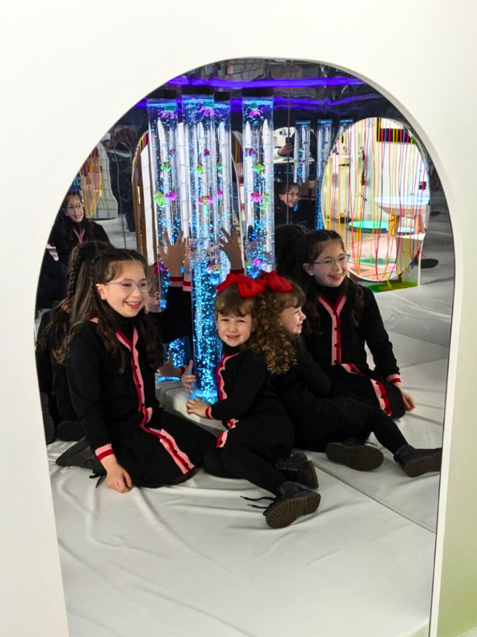 Large Wooden Padded Den for Bubble tube and Fibre Optics - Image 21