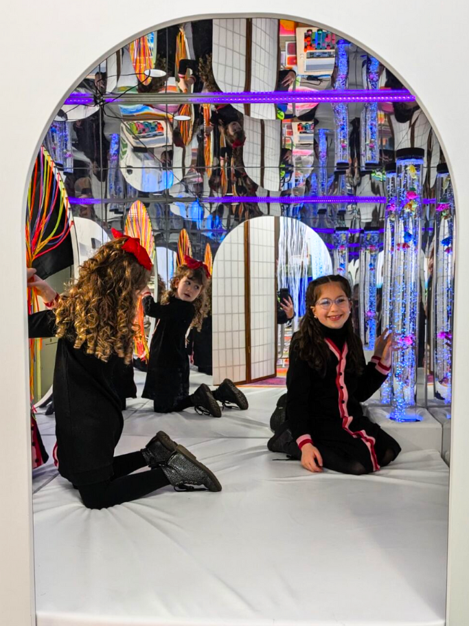 Large Wooden Padded Den for Bubble tube and Fibre Optics - Image 18
