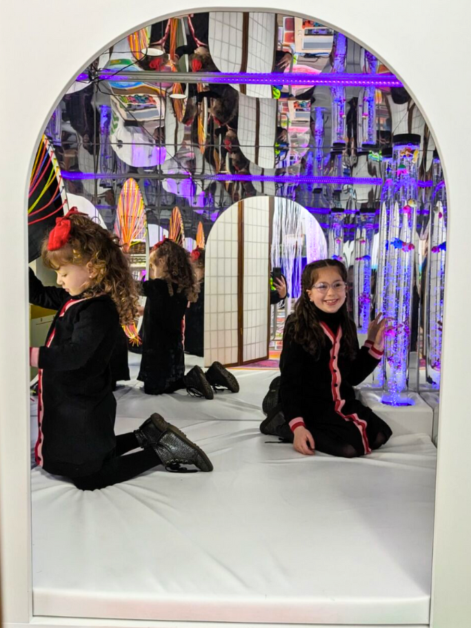 Large Wooden Padded Den for Bubble tube and Fibre Optics