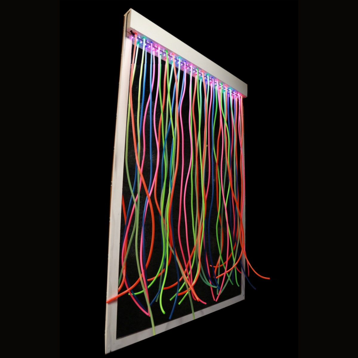 UV Mirror with Strands 100 x 91cm – Includes UV Light Strip - Image 7