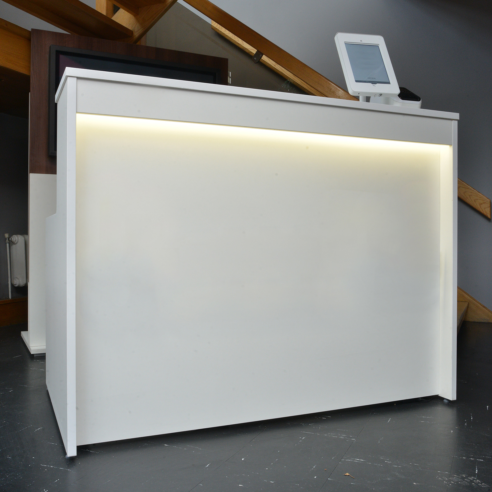 Welcome Reception Desk - Image 4